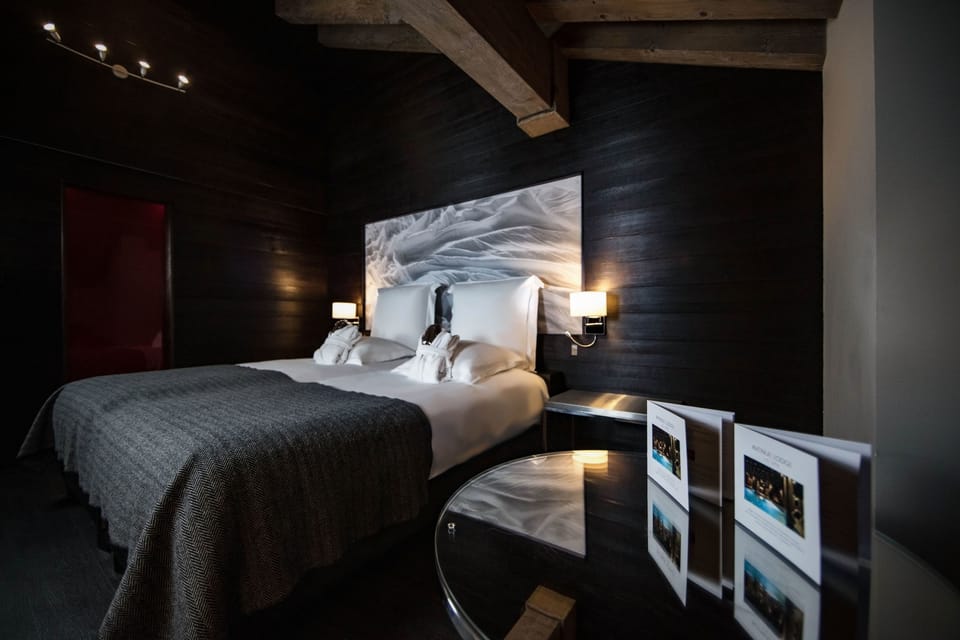 Superior Double or Twin Room | Minibar, in-room safe, free WiFi, bed sheets