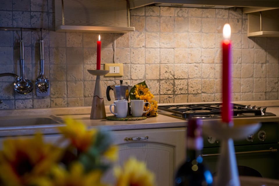 Chalet | Private kitchenette | Fridge, oven, stovetop, coffee/tea maker