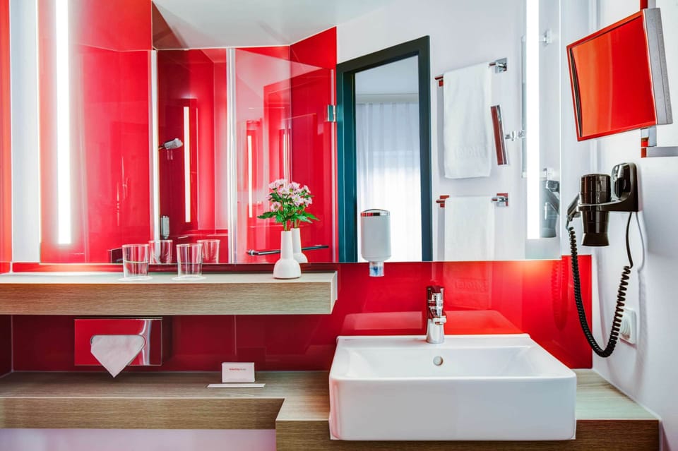 Soundproofing, free cribs/infant beds, free WiFi, bed sheets