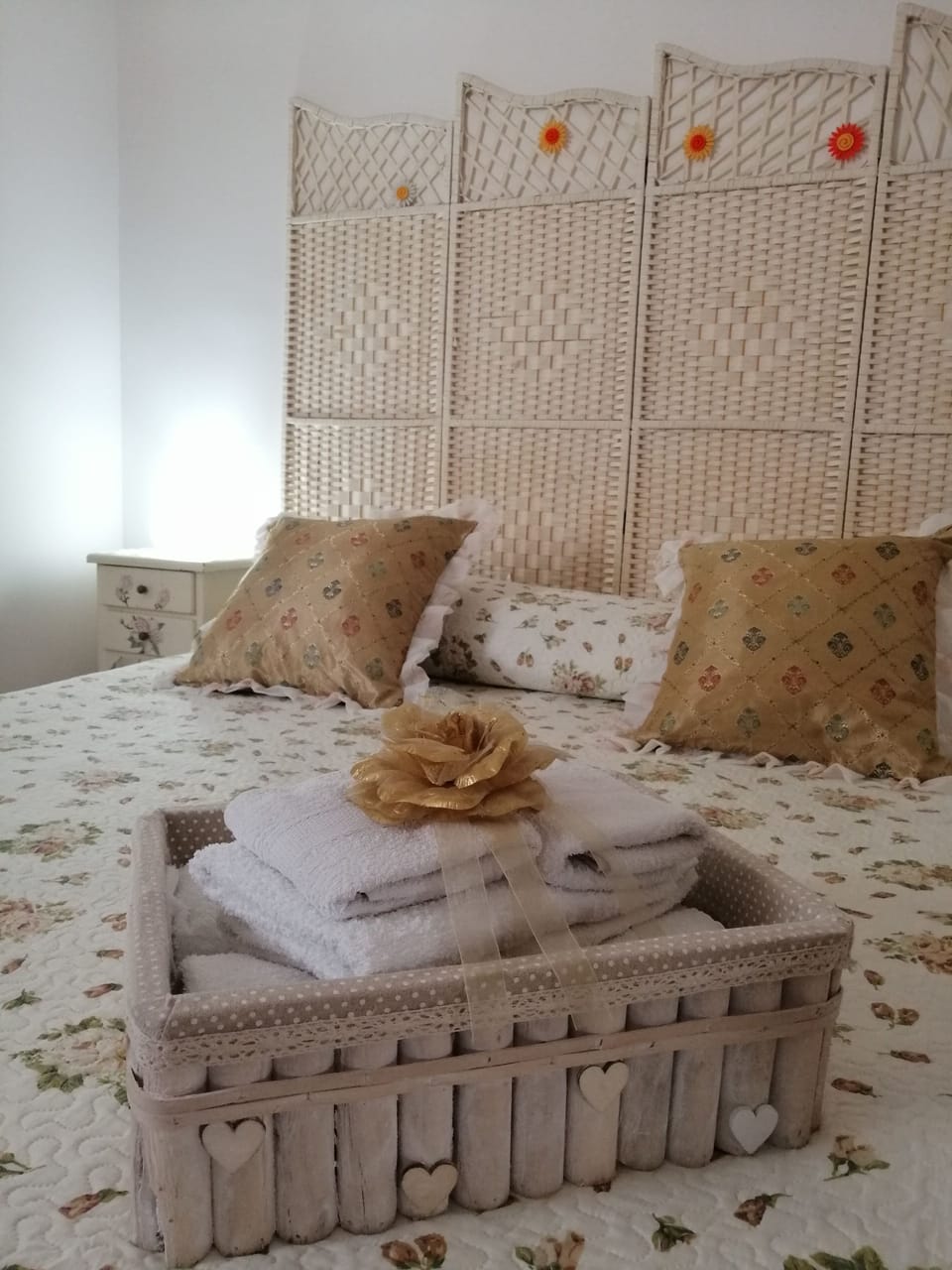 Double Room, Private Bathroom | Desk, cribs/infant beds, free WiFi, bed sheets
