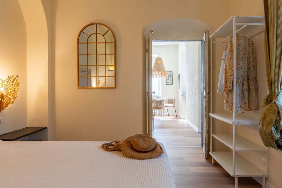 Deluxe Apartment | Premium bedding, in-room safe, free WiFi