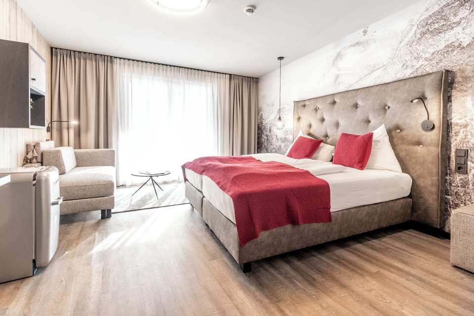 Classic Room | Down comforters, in-room safe, individually decorated