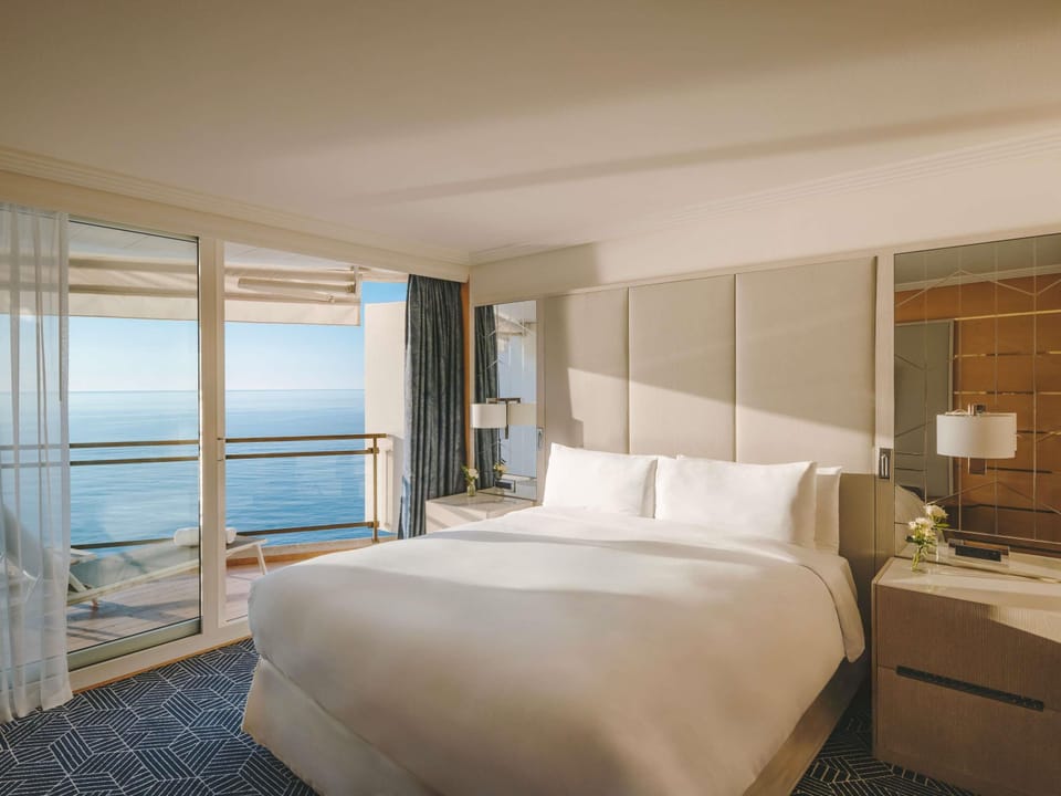 Premium bedding, minibar, in-room safe, individually furnished