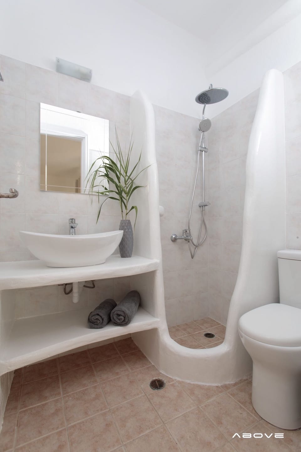 Panoramic Suite, Sea View | Bathroom | Shower, free toiletries, hair dryer, slippers
