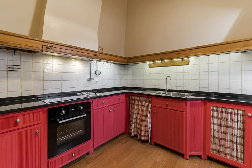 Villa, 3 Bedrooms, Private Pool | Private kitchen | Full-size fridge, microwave, oven, stovetop
