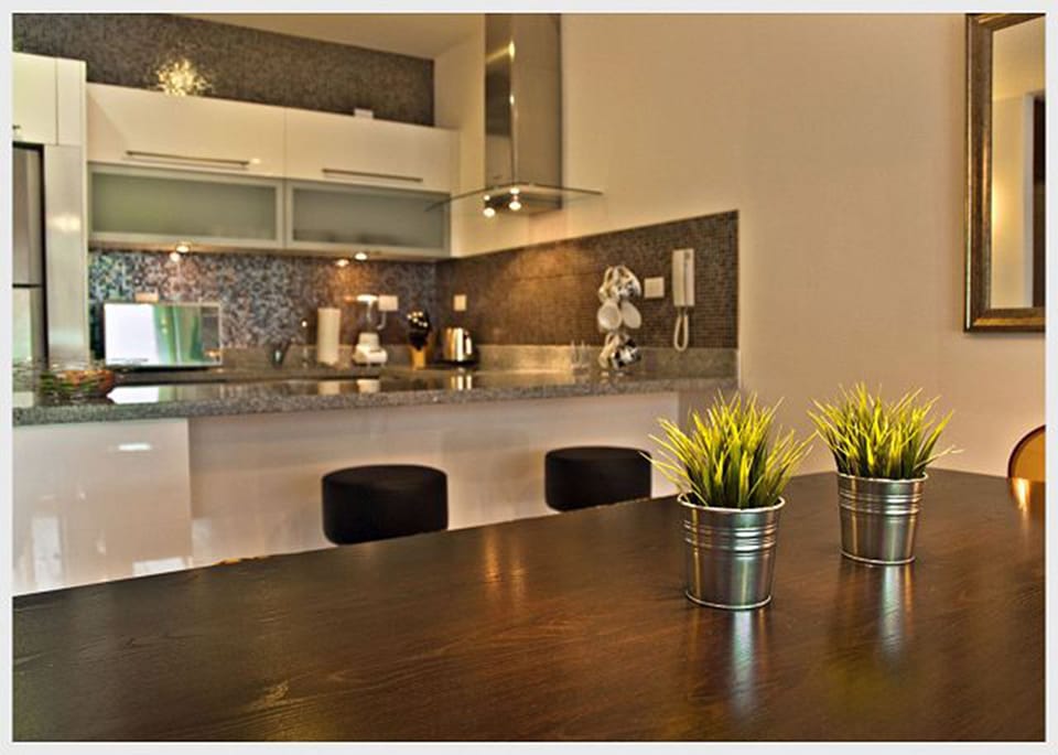 Condo | Private kitchen | Full-size fridge, microwave, oven, stovetop