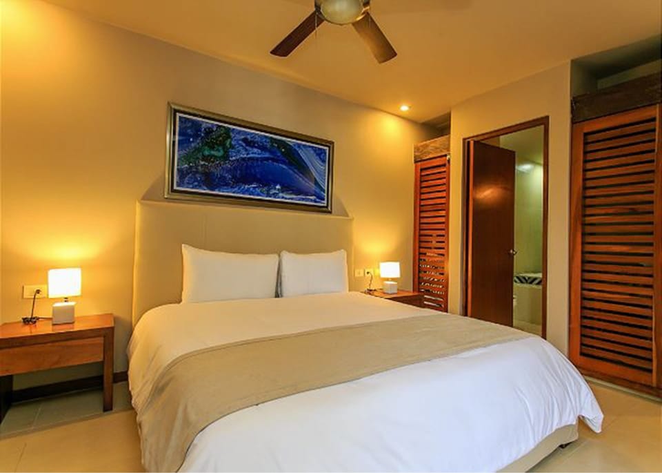 Condo | 2 bedrooms, free WiFi, bed sheets