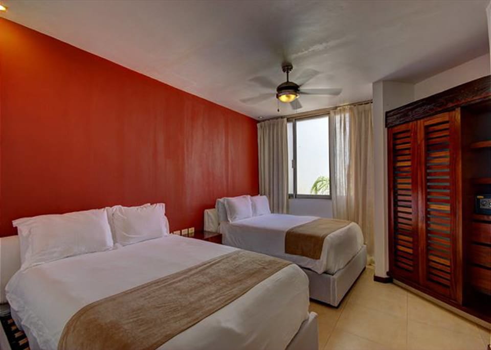 Condo | 2 bedrooms, free WiFi, bed sheets