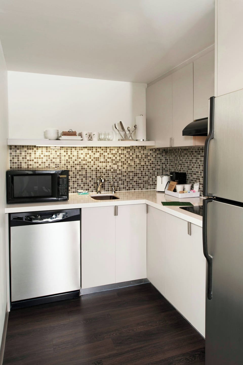 Executive Suite, 1 King Bed | Private kitchen | Full-size fridge, microwave, stovetop, dishwasher