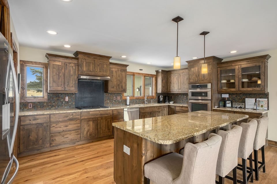 House, 3 Bedrooms | Private kitchen | Coffee/tea maker, fridge, microwave, oven