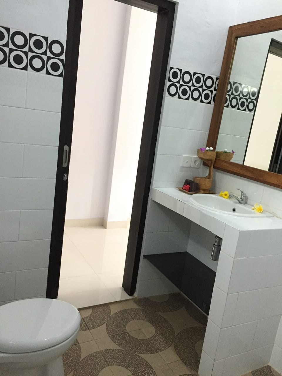 Free toiletries, towels