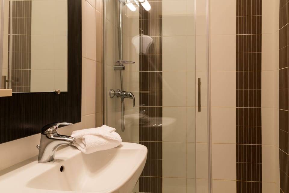 Free toiletries, hair dryer, towels