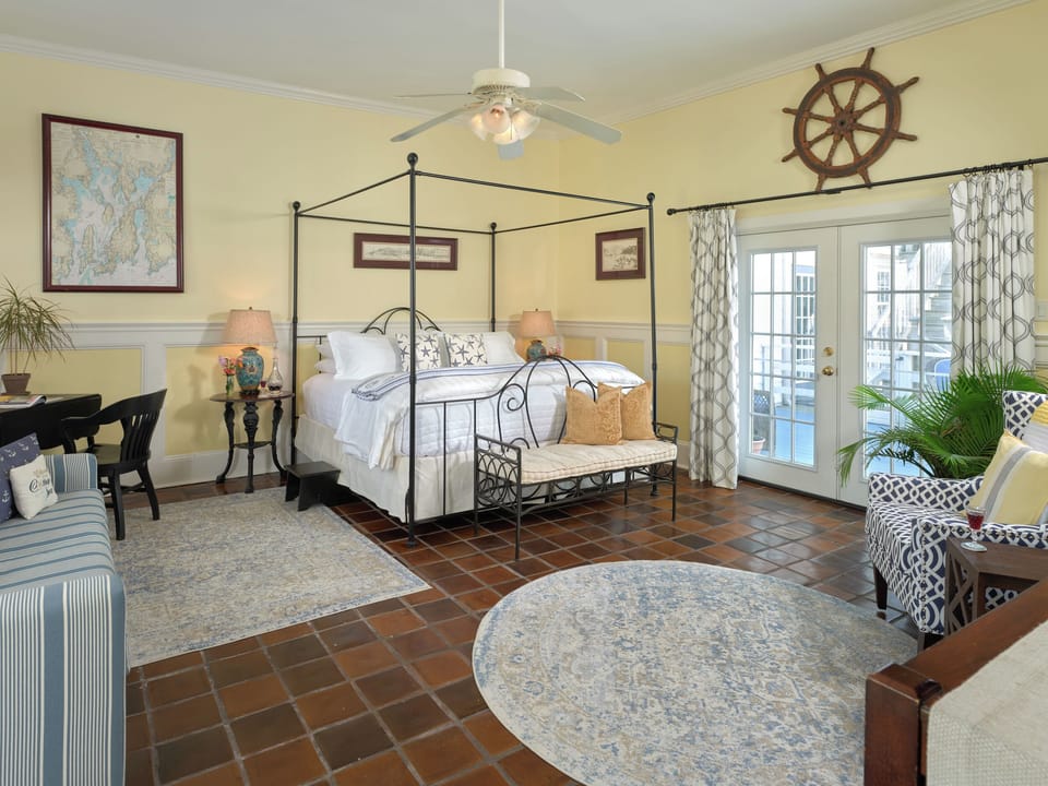 Lewis Bay Light Suite | Premium bedding, pillowtop beds, iron/ironing board, free WiFi