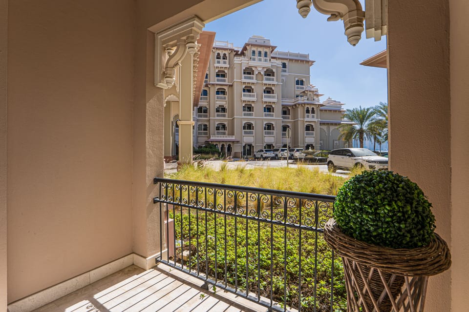 Luxury Apartment, 1 King Bed with Sofa bed, Non Smoking | Balcony