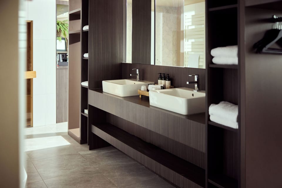 Free toiletries, towels