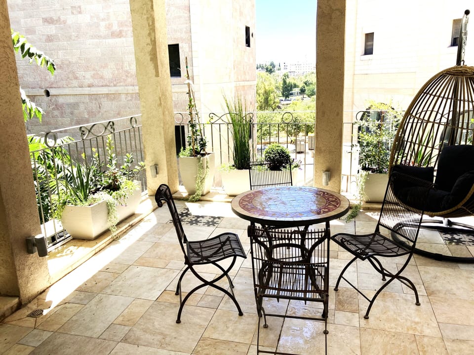 Deluxe Duplex, 2 Bedrooms | Terrace/patio