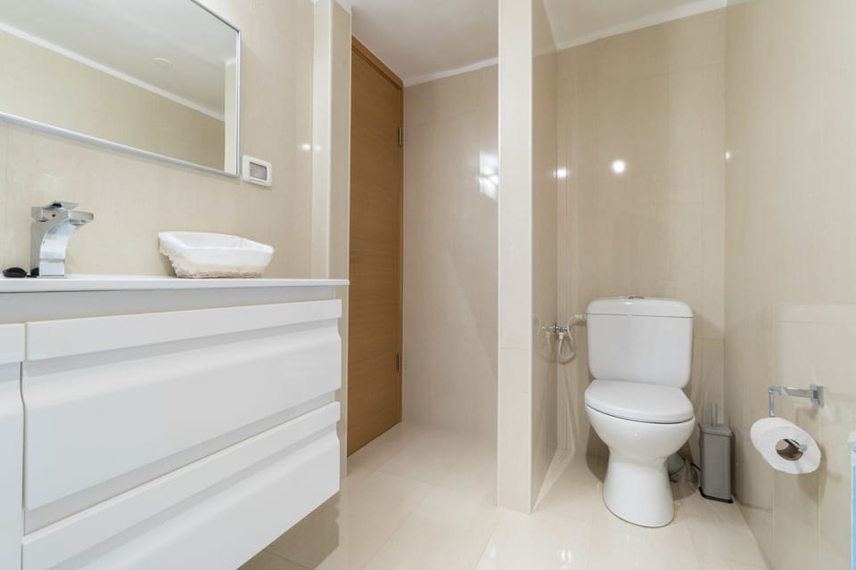 RENTAL ISRAEL- Modern aprt near Mamilla Apartment in Jerusalem