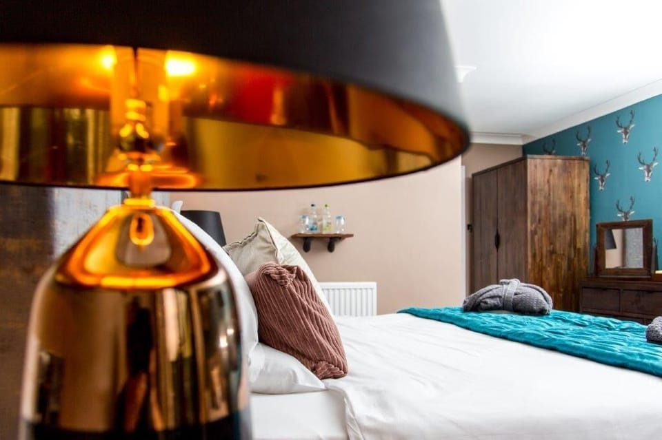 Deluxe Room, 1 Double Bed, Non Smoking, Balcony (with Sofabed) | Premium bedding, desk, blackout drapes, iron/ironing board (on request)