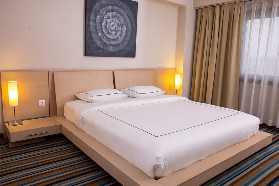 Premium bedding, Select Comfort beds, minibar, in-room safe