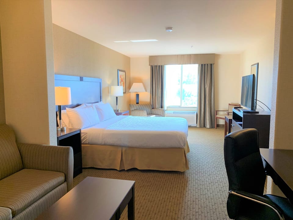 In-room safe, desk, laptop workspace, blackout drapes