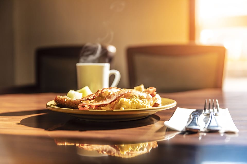 Free daily buffet breakfast