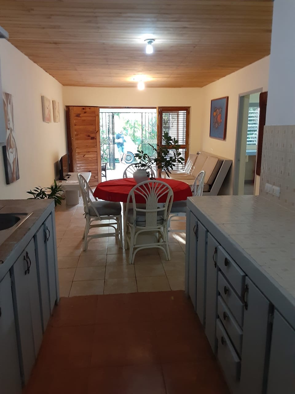 Basic Apartment, Multiple Beds, Non Smoking | Private kitchen | Fridge, oven, stovetop, coffee/tea maker