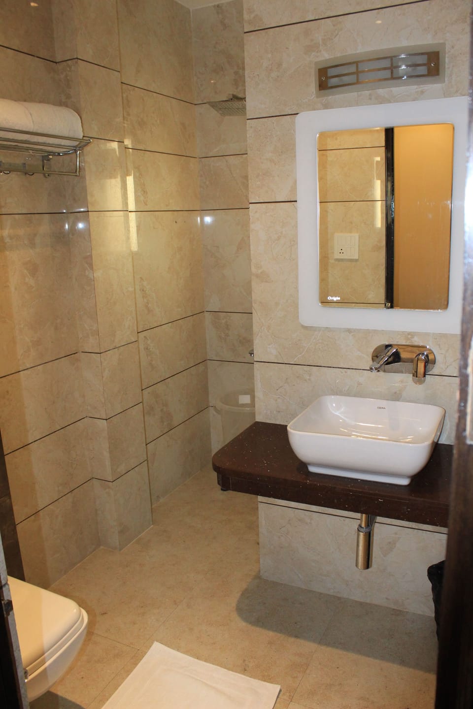 Presidential Suite, Multiple Bedrooms, Smoking, City View | Bathroom | Shower, bathrobes, slippers, bidet