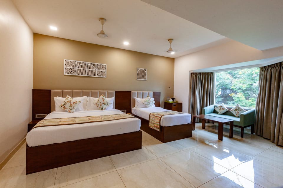 Mango Classic Room | Free WiFi, bed sheets
