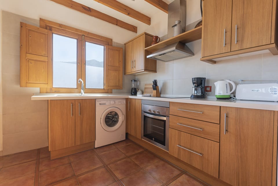 Villa, 2 Bedrooms, Balcony | Private kitchen | Full-size fridge, microwave, oven, stovetop