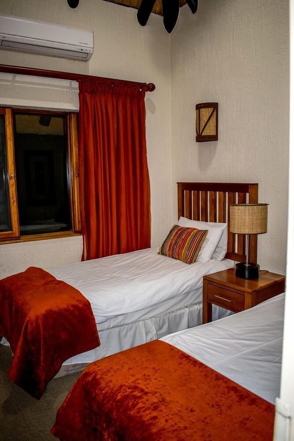 House, 3 Bedrooms | 3 bedrooms, in-room safe, iron/ironing board, WiFi (free)