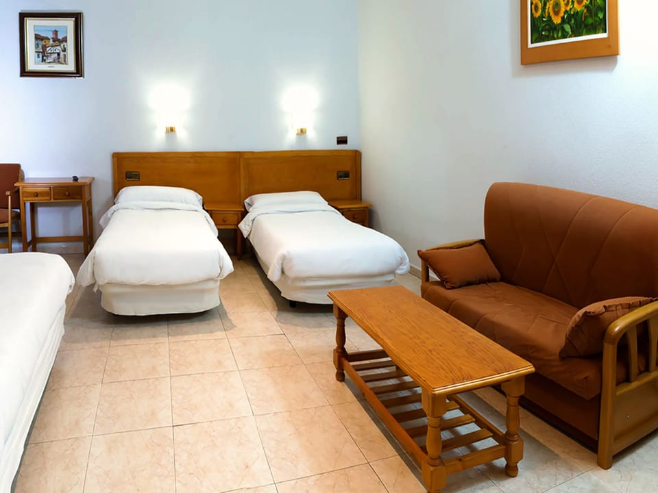 Hostal La Maya Hostel in Cercedilla