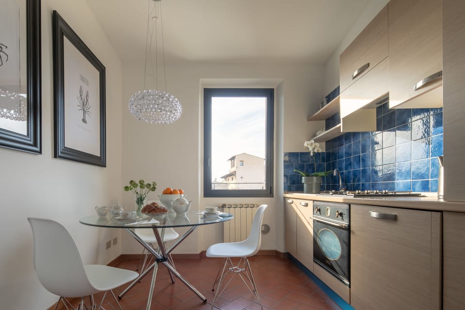 Deluxe Apartment, 2 Bedrooms, Non Smoking | Private kitchen | Full-size fridge, oven, stovetop, dishwasher
