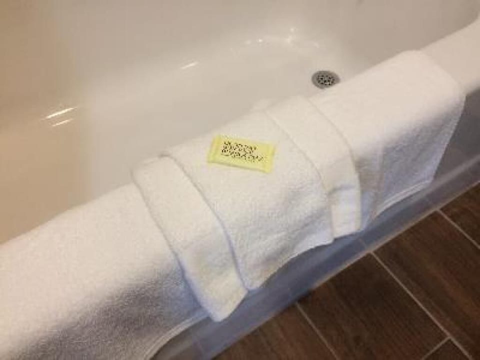 Standard Double Room, Ensuite (ADA King Standard)