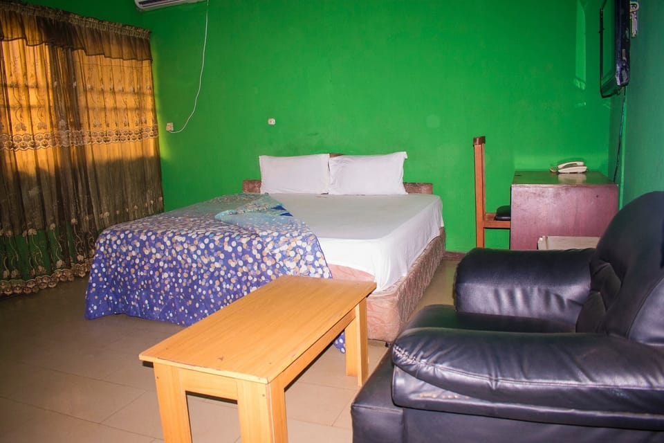 Desk, bed sheets