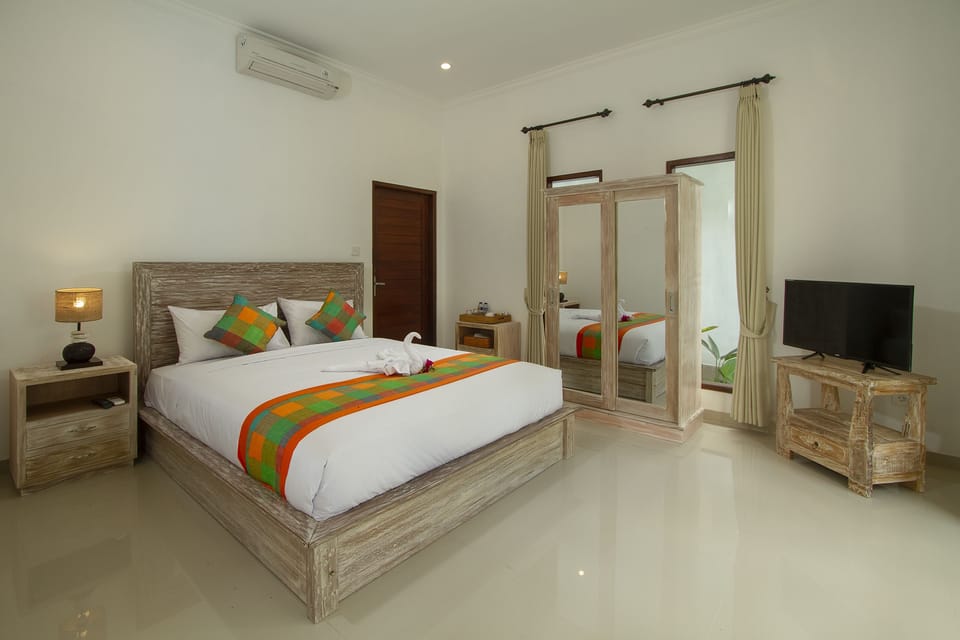 Luxury Villa, 2 Bedrooms | 1 bedroom, minibar, desk, free WiFi