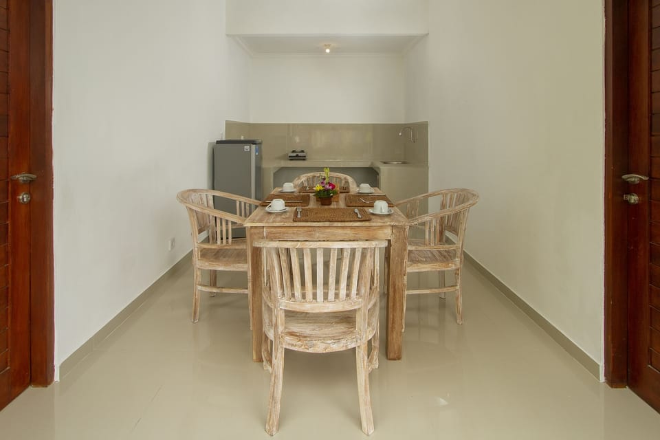 Luxury Villa, 2 Bedrooms | In-room dining