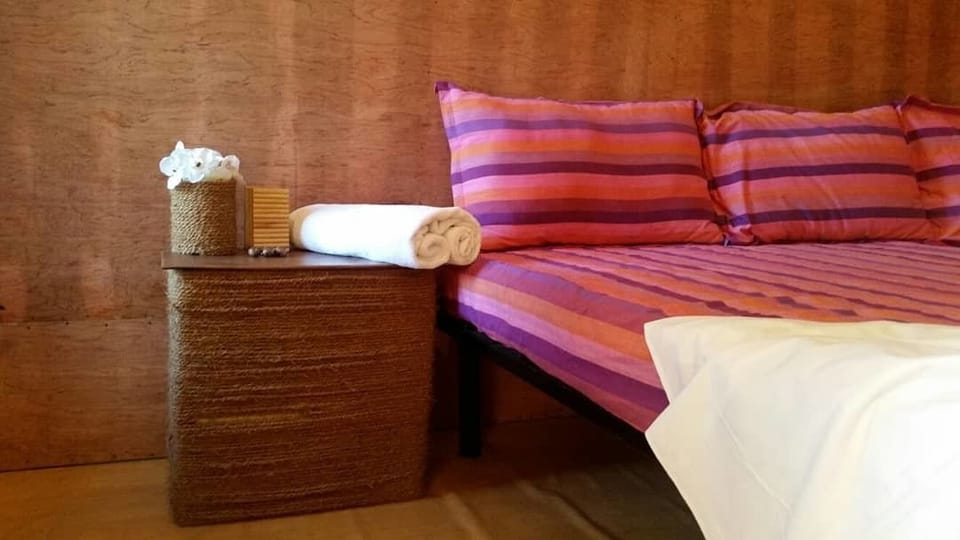  Family Room with Air condition and Private Bathroom | Desk, free WiFi, bed sheets