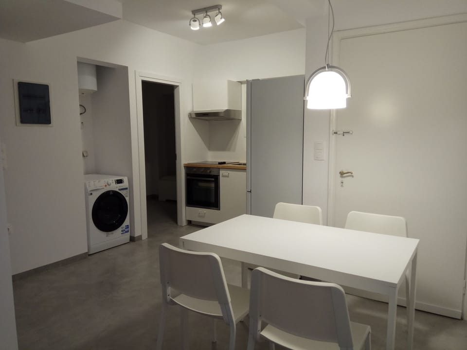 Apartment, 2 Bedrooms | In-room dining