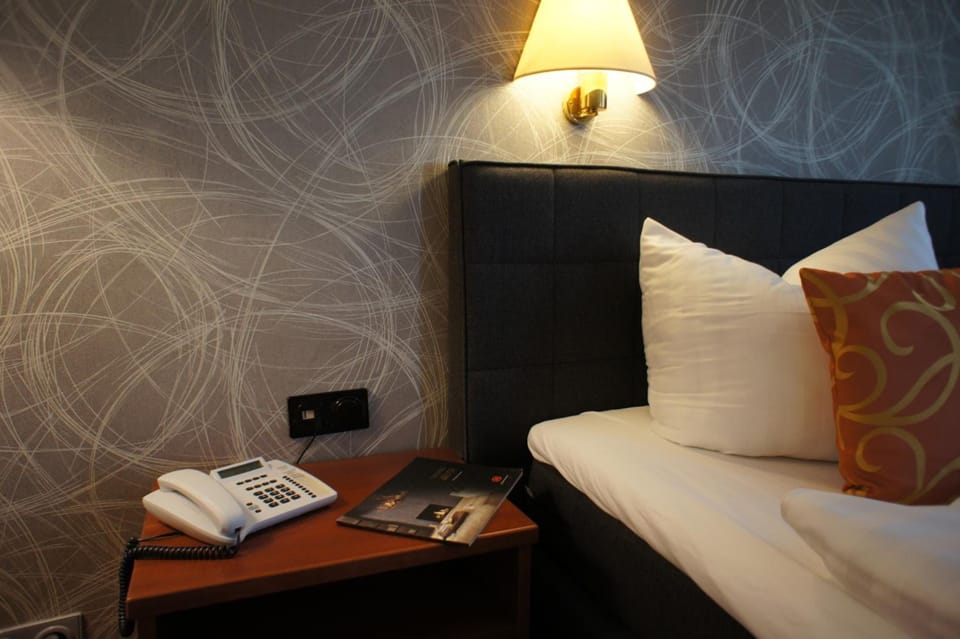 Minibar, desk, laptop workspace, blackout drapes