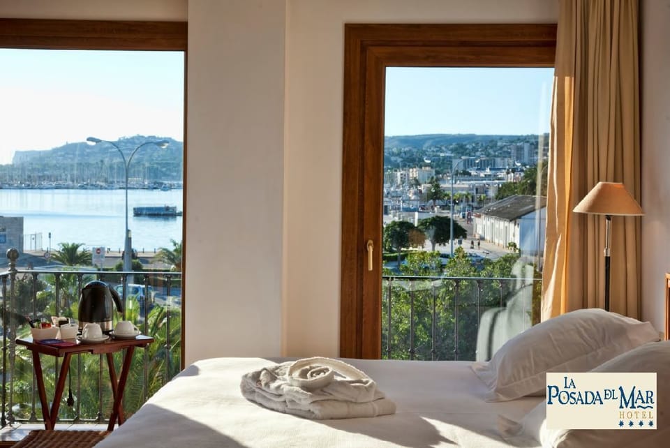 Minibar, in-room safe, individually decorated, desk