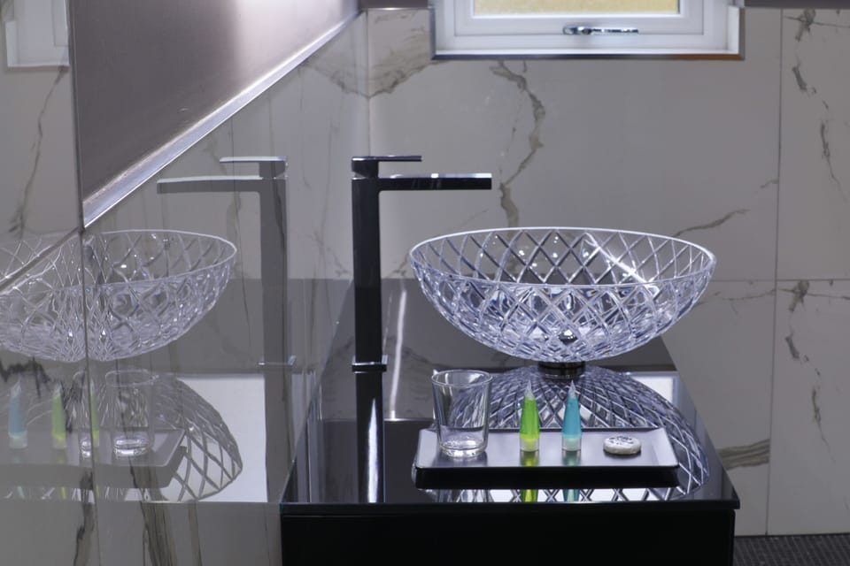 Knocklayde - king room | Bathroom | Shower, rainfall showerhead, designer toiletries, hair dryer