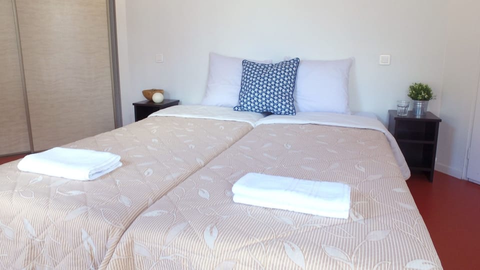 Individually decorated, individually furnished, bed sheets