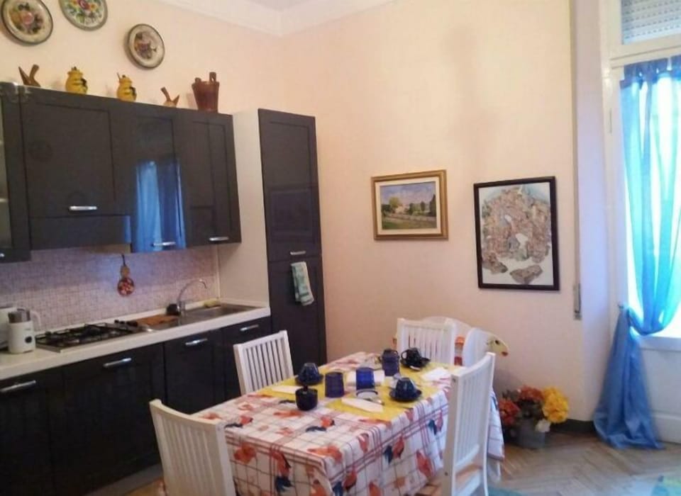 Free daily self-serve breakfast