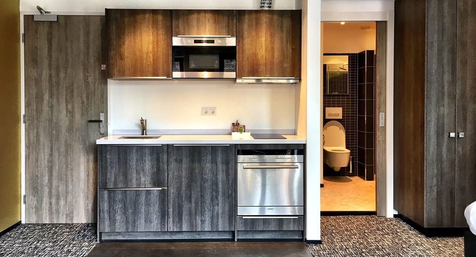 Standard Room | In-room safe, desk, soundproofing, iron/ironing board