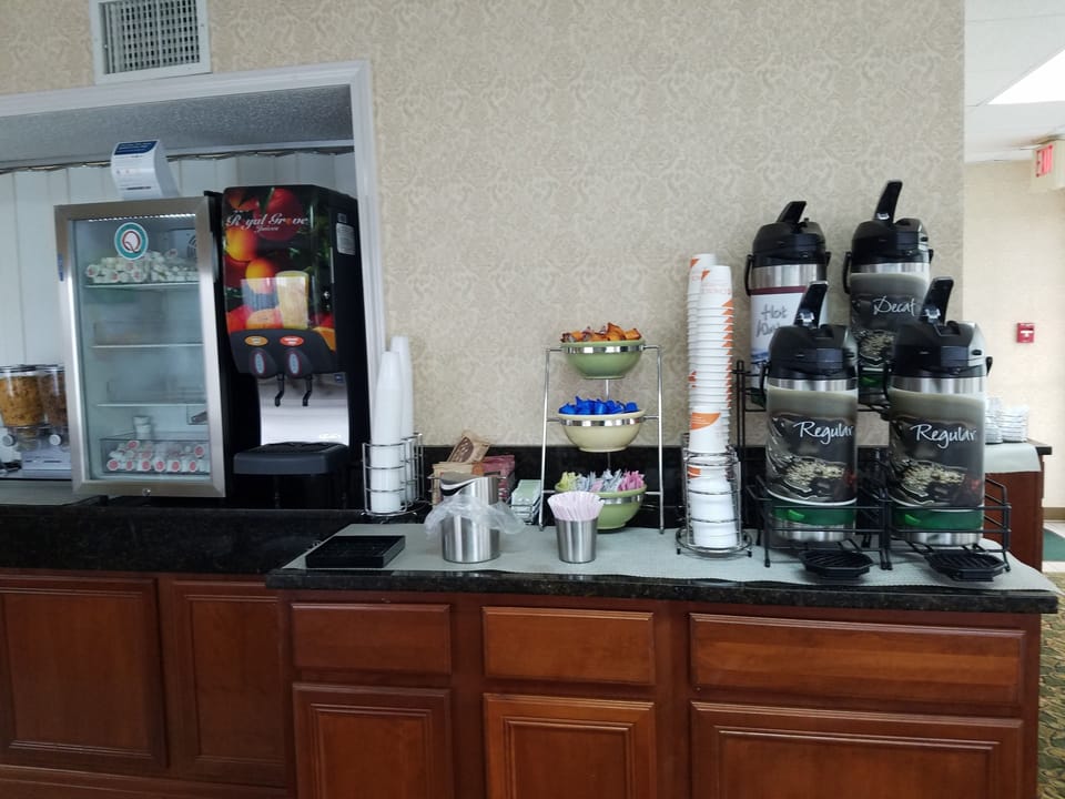 Quality Suites Paducah I-24 Hotel in Paducah