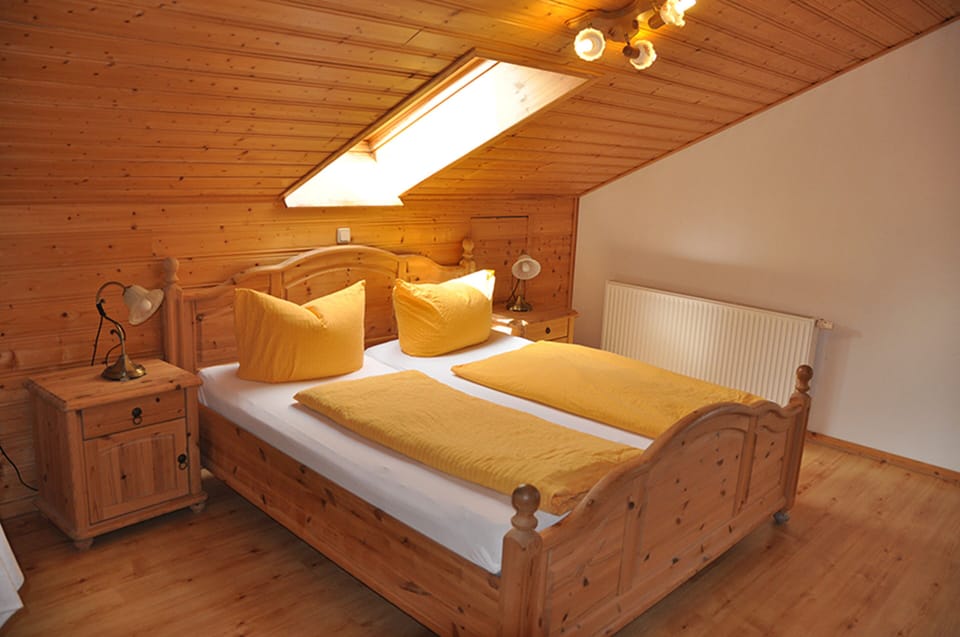 Double or Twin Room | Blackout drapes, free WiFi