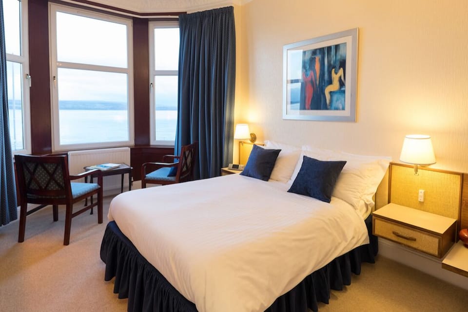 En Suite Double Room (Shower only) | Premium bedding, individually decorated, individually furnished