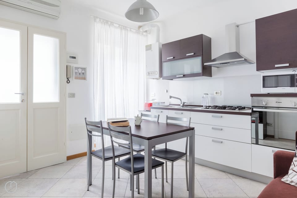 Apartment (1 Bedroom) | Interior