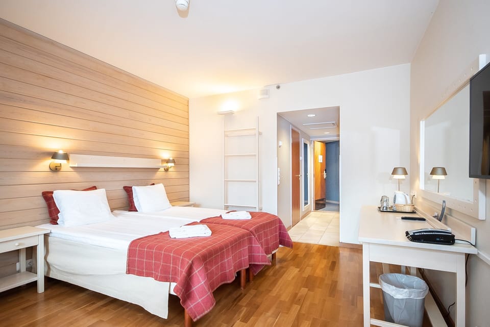 Desk, WiFi (free), bed sheets