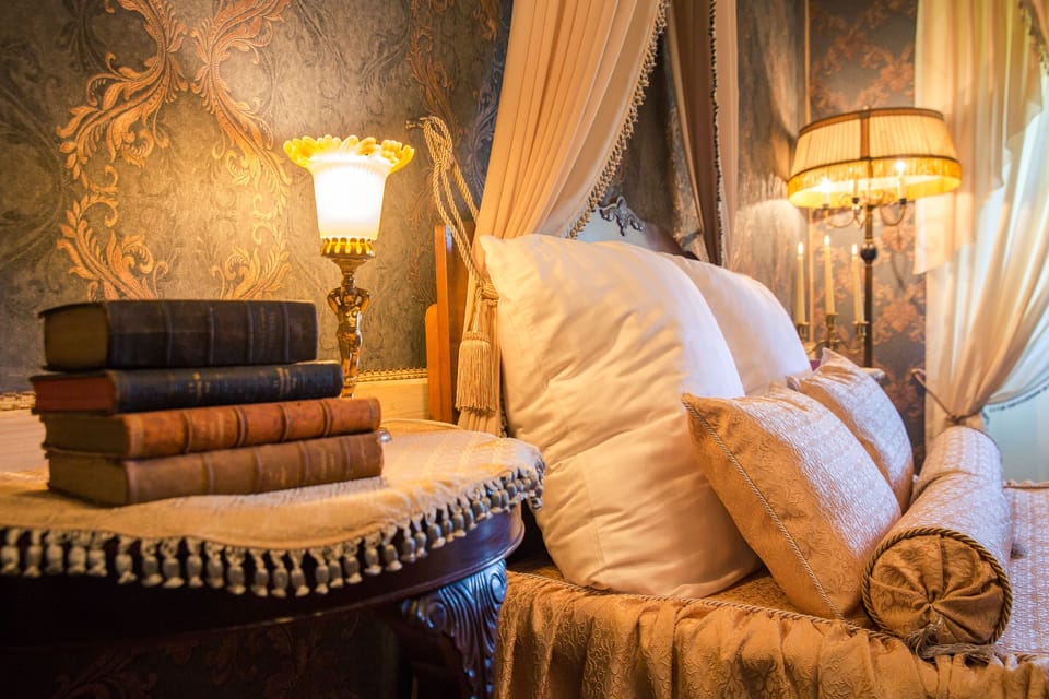Deluxe Quadruple Room, 2 Double Beds, Non Smoking | Individually decorated, individually furnished, desk, blackout drapes